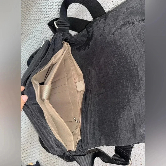 Baggallini 3 Compartment Foldover Black Crossbody Bag - Picture 8 of 10